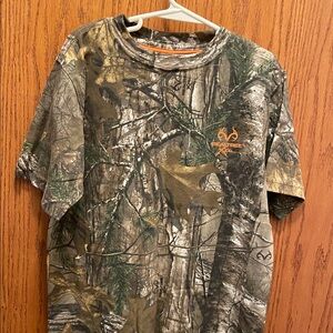 Realtree Men's Short Sleeve Camo Tee - Green and Brown